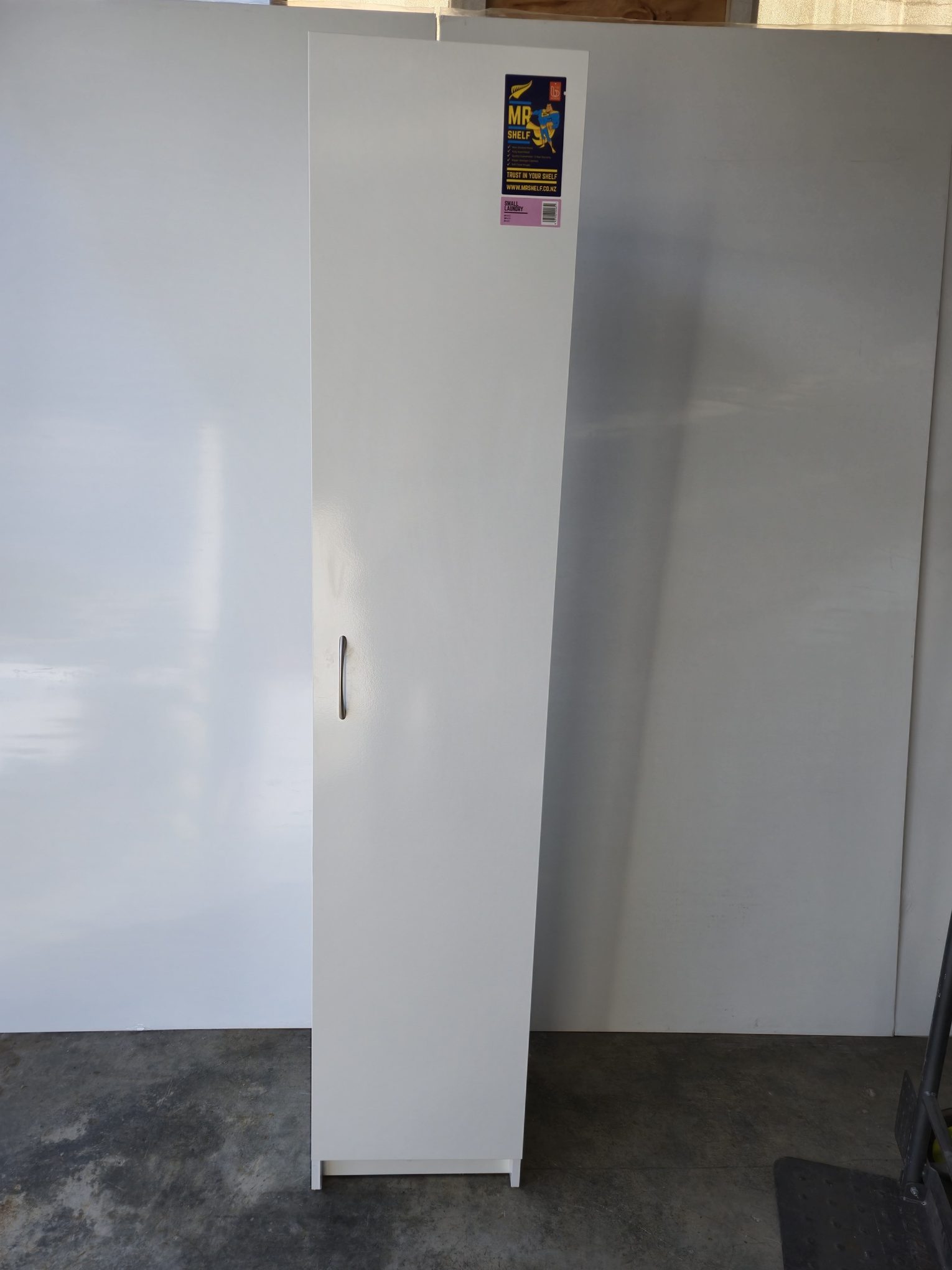 Small Laundry 1950h x 400w x 420d